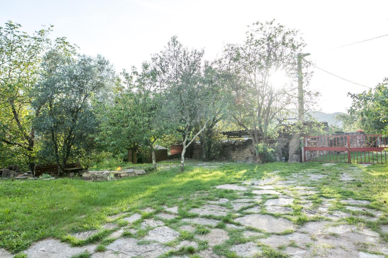 Seki Sest Villa Socerga Exterior foto